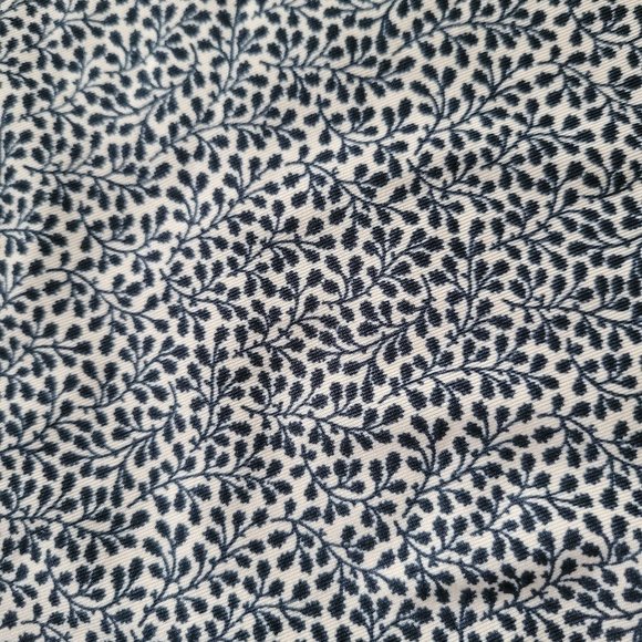 H&M Off Shoulders Top Cream and Dark Blue Size M NEW - Picture 3 of 5